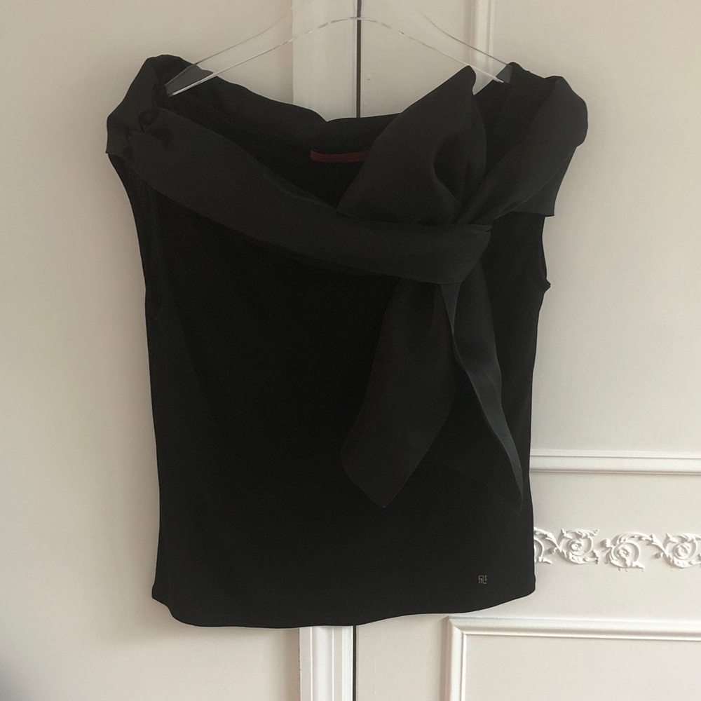 Carolina Herrera Black Blouse with Bow Accent